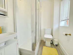 Jefferson Way- click for photo gallery